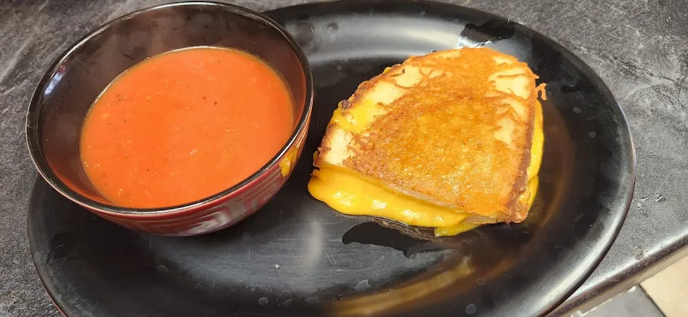 Homemade Tomatoes Soup and Grilled Cheese
